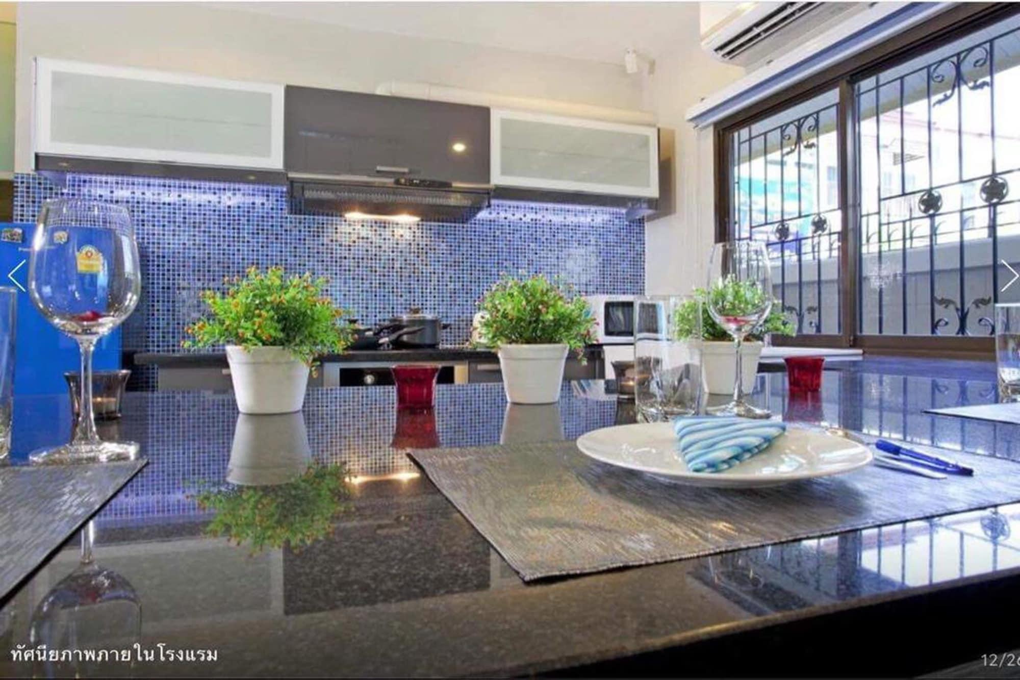 Pool Villa Tanzanite Near Walking Street Pattaya Buitenkant foto