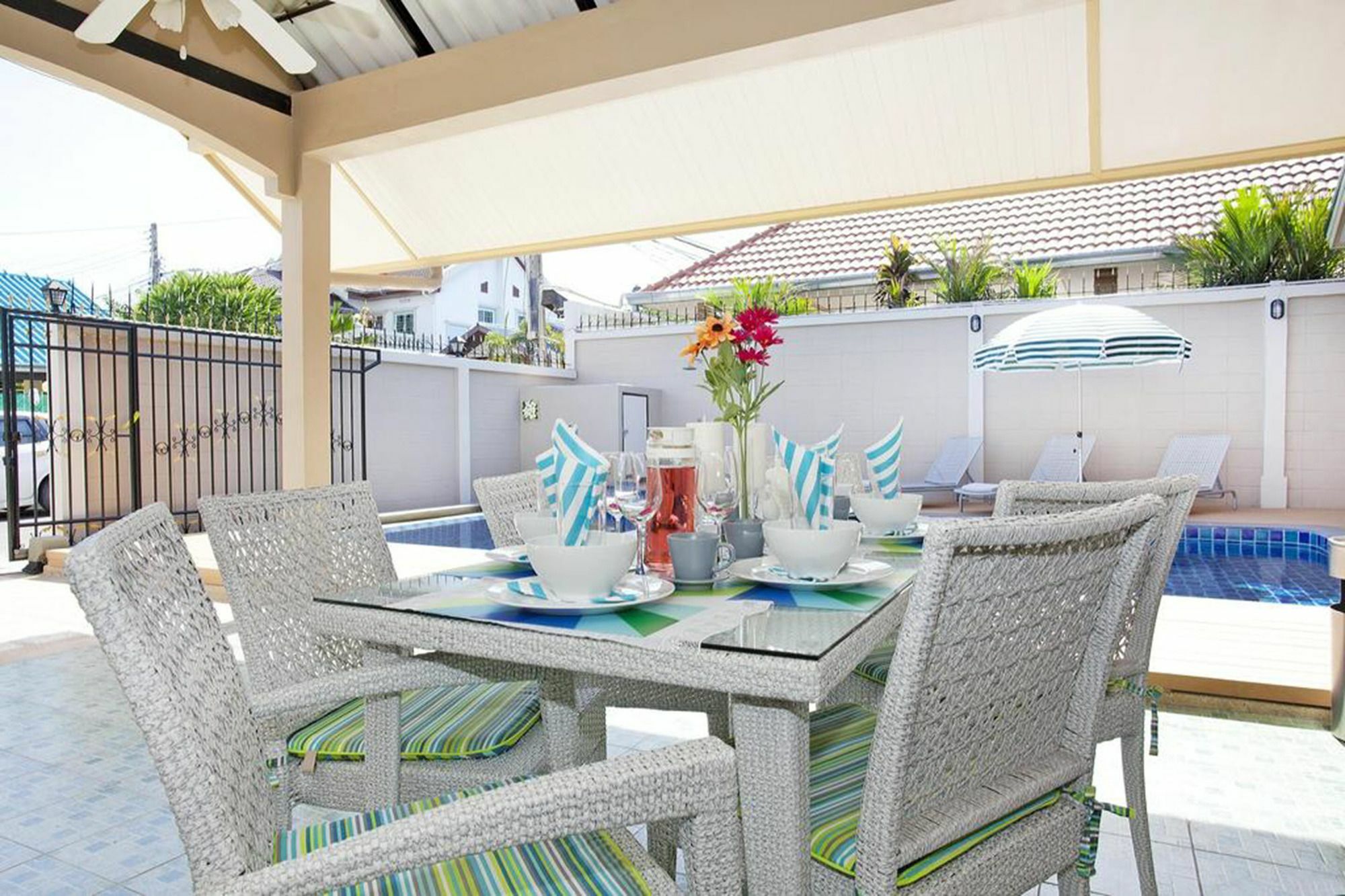 Pool Villa Tanzanite Near Walking Street Pattaya Buitenkant foto