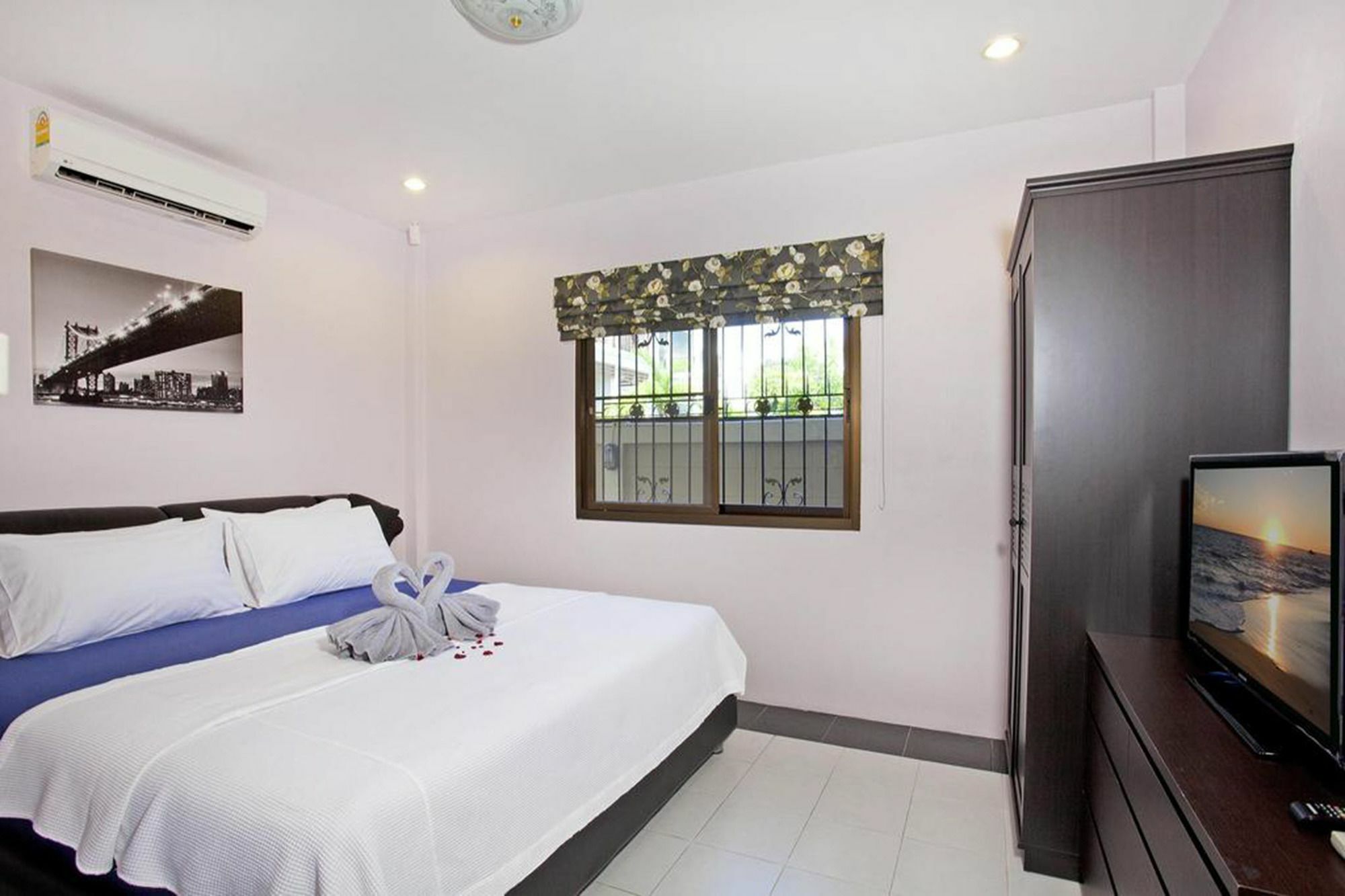 Pool Villa Tanzanite Near Walking Street Pattaya Buitenkant foto